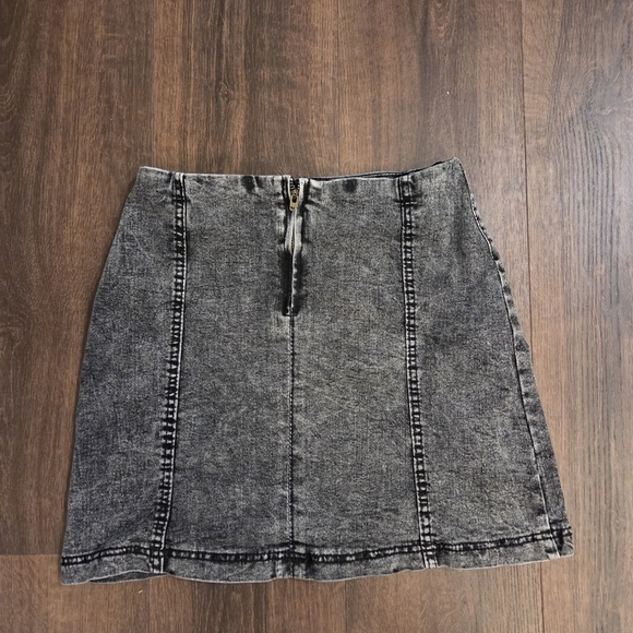 Savanna Jane Charcoal Pencil Skirt - Picture 2 of 4